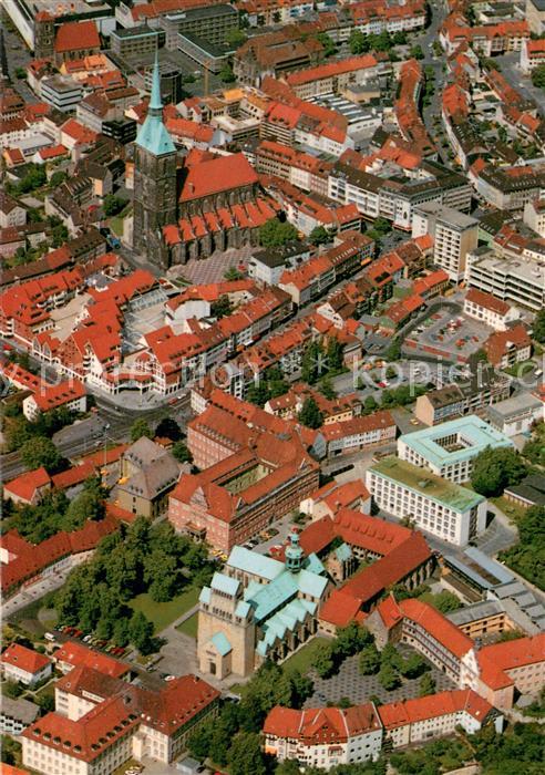Hildesheim Stadzentrum mit St Andreaskirche und Dom Fliegeraufnahme