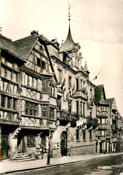 Saverne Bas Rhin Alsace Maison Alsacienne de 1605 et Hotel de Ville