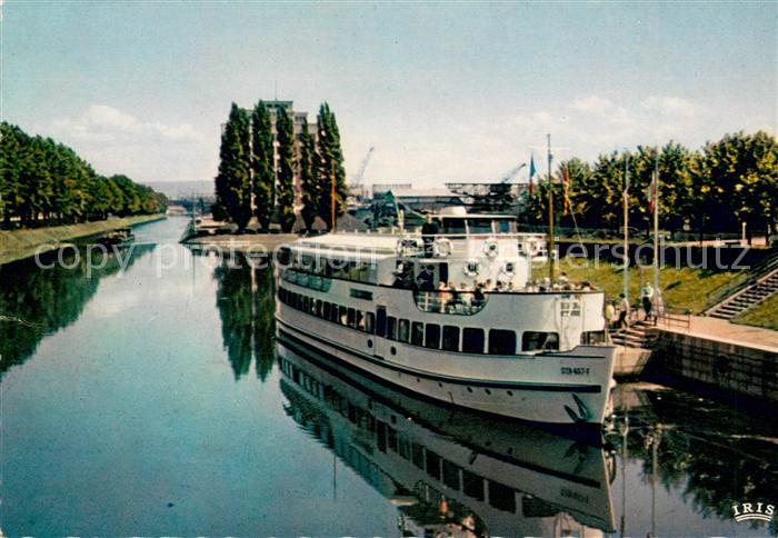 Strasbourg Alsace Le Strasbourg a l’embarcadere du Bassin d Austerlitz