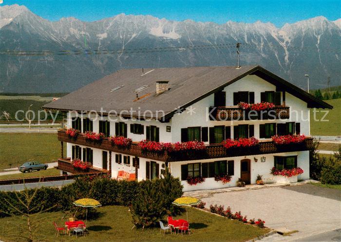 Schoenberg Stubaital Fruehstueckspension Naegele