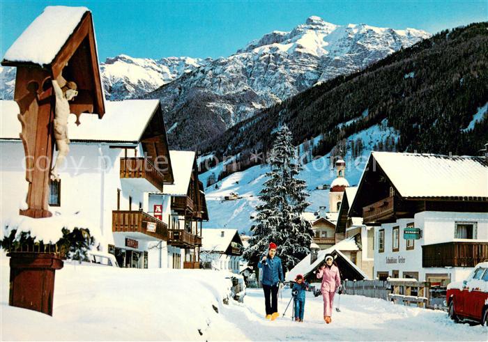 Neustift Stubaital Tirol Ortspartie Wegekreuz