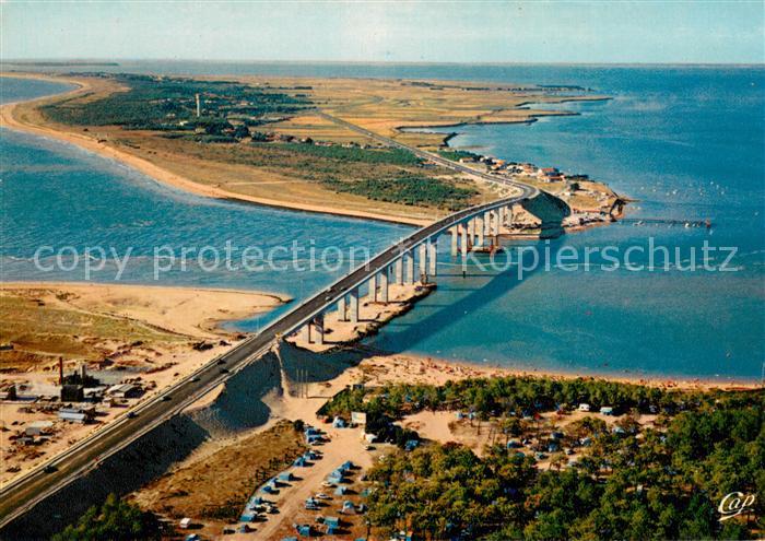 Noirmoutier-en-l Ile Le Pont reliant le Continent Vue aerienne