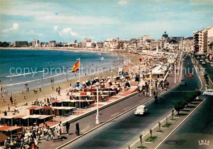 Les Sables-d Olonne Vue generale sur la plage et la promena
