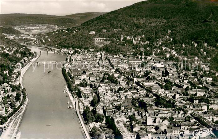Heidelberg Neckar Blick auf Altstadt und Schloss Fliegeraufnahme