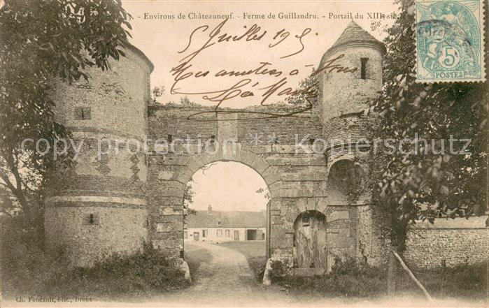 Chateauneuf Cote-d Or Ferme de Guillandru Portail du XIIIe siècle