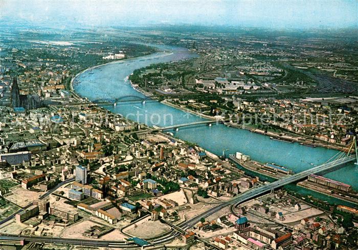 Koeln Rhein Stadtblick mit Rheinlauf und Dom Fliegeraufnahme