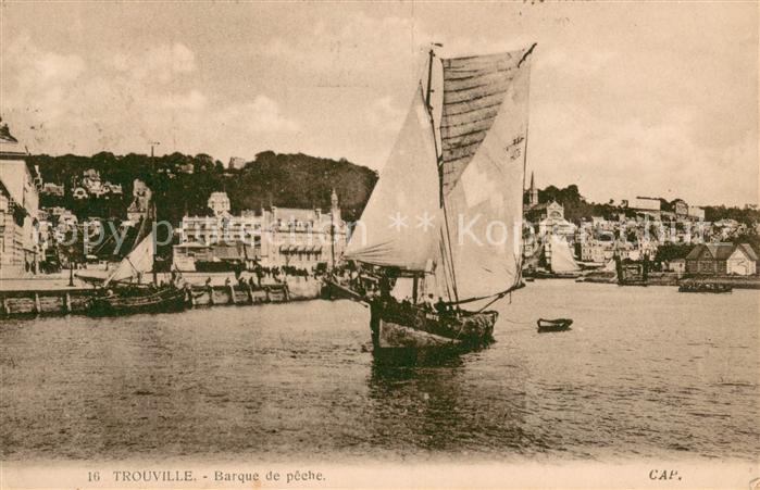 Trouville-Deauville Barque de peche
