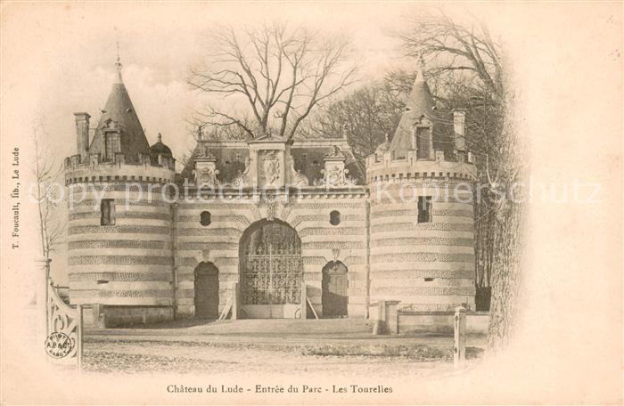 Le Lude Chateau Tourelles