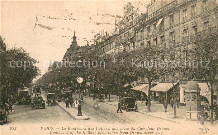 Paris Boulevard des Italiens vue prise du Carrefour Drouot