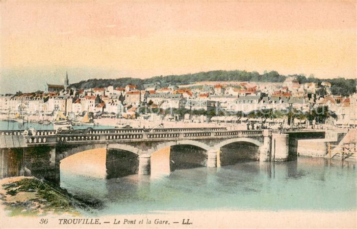 Trouville-sur-Mer Le pont et la gare