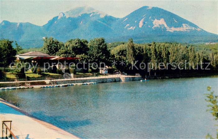 Shelesnowodsk Schelesnowodsk Blick ueber den See zu den Bergen