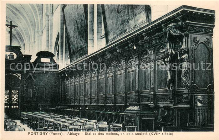 Pontigny Abbaye Stalles des moines en bois sculp