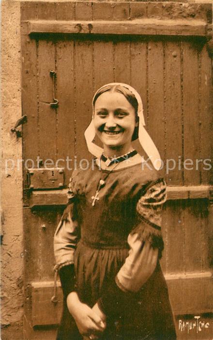 Maraiche Jeune Maraichine du pays de Monts