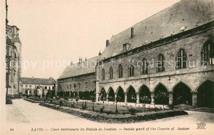 Laon Aisne Cour interieure du Palais de Justice