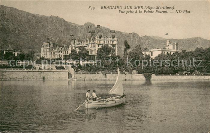 Beaulieu-sur-Mer Vue prise a la Pointe Fourmi Voilier