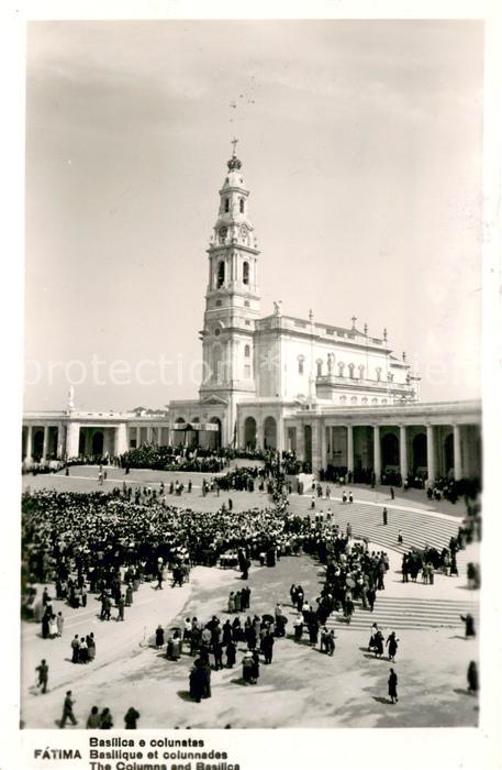 Fatima Basilica e colunatas
