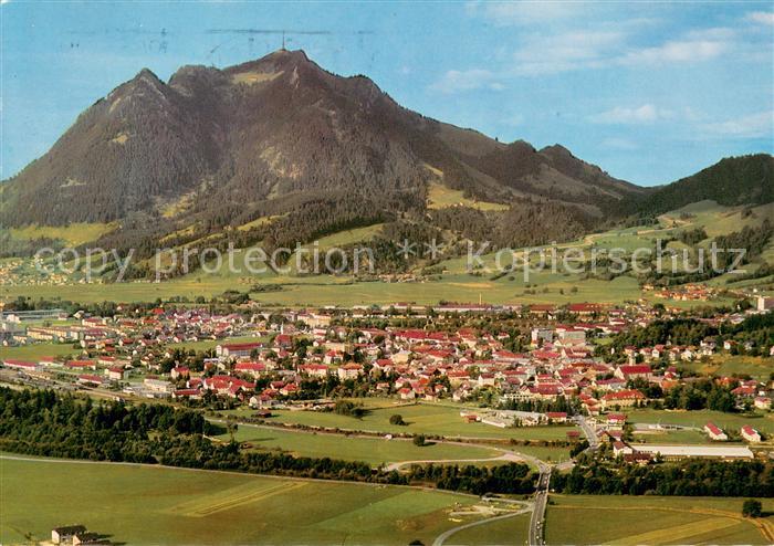 Sonthofen Oberallgaeu Panorama mit Blick zum Gruenten Allgaeuer Alpen Fliegerauf