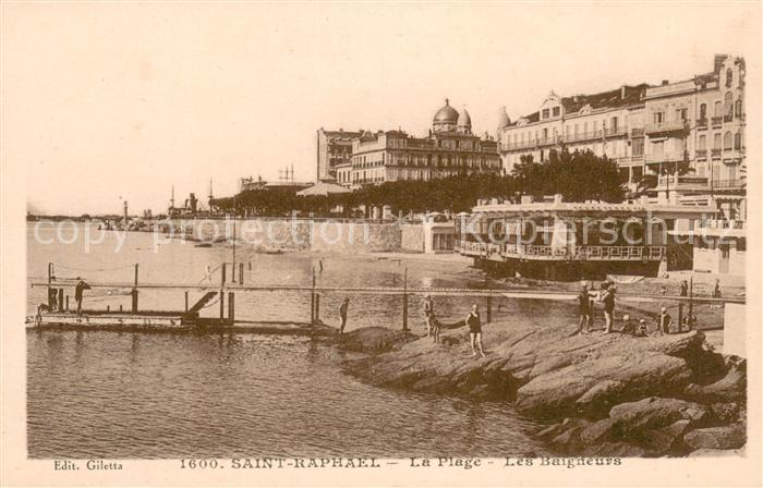 Saint-Raphael Var La Plage Les Baigneurs