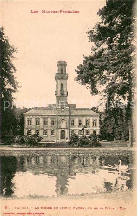 Tarbes Musee du Jardin Massey vu de la pièce d eau