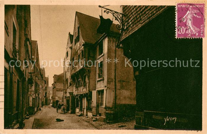 Chinon Indre et Loire Vieilles maisons du XVe siècle