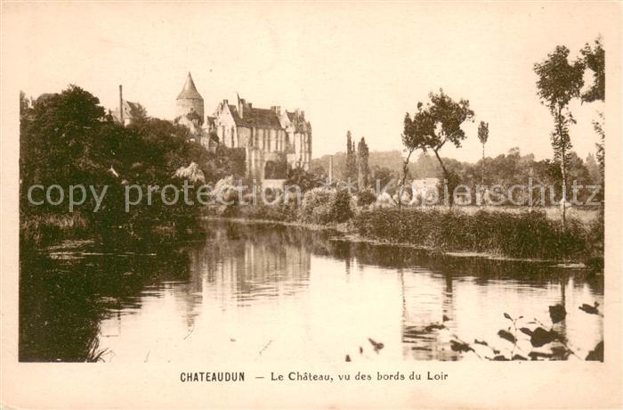 Chateaudun Chateau vu des bords du Loir