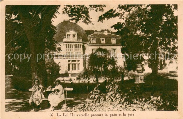Paris La Loi Universelle procure la paix et la joie