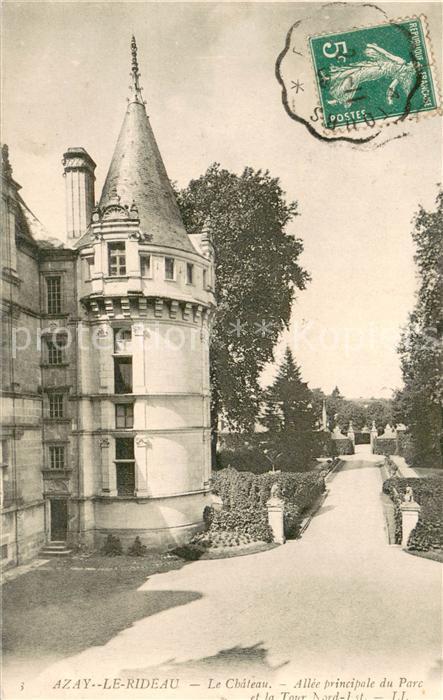 Azay-le-Rideau Le Chateau Allee principale du Parc et la Tour
