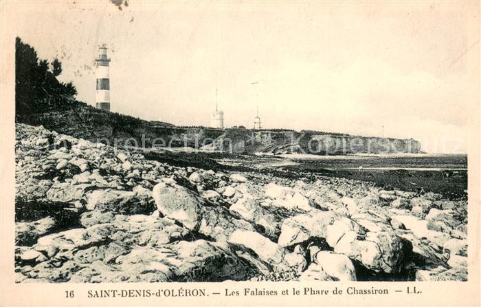Saint-Denis-d Oleron Les Falaises et le Phare de Chassiron