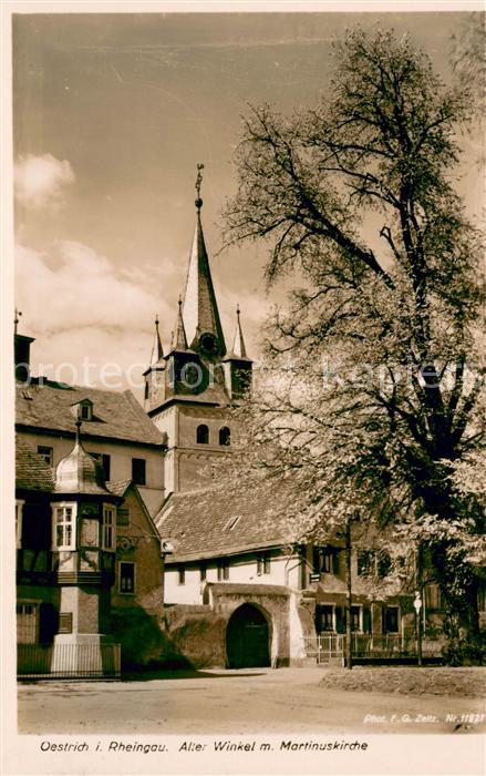 Oestrich-Winkel Alter Winkel mit Martinuskirche