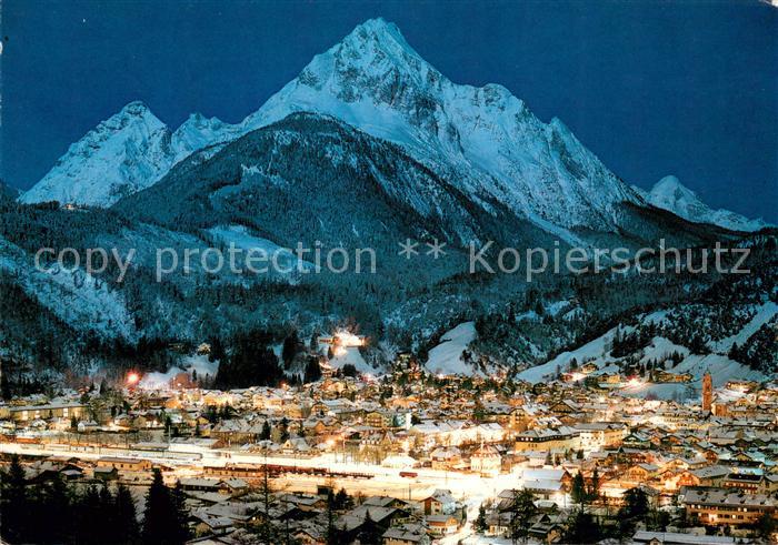 Mittenwald Bayern mit Hohe Munde oefelekopf Wettersteinspitze und Alpspitze