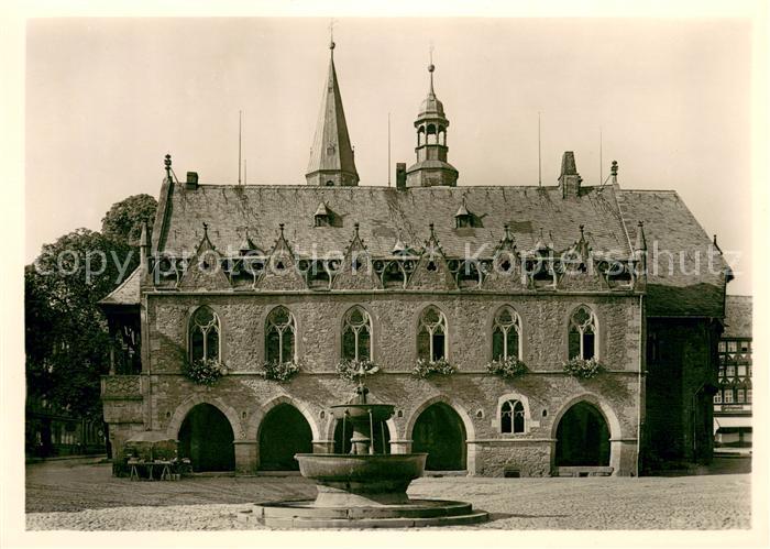 Goslar Rathaus 15./16. Jhdt. romanischer Marktbrunnen