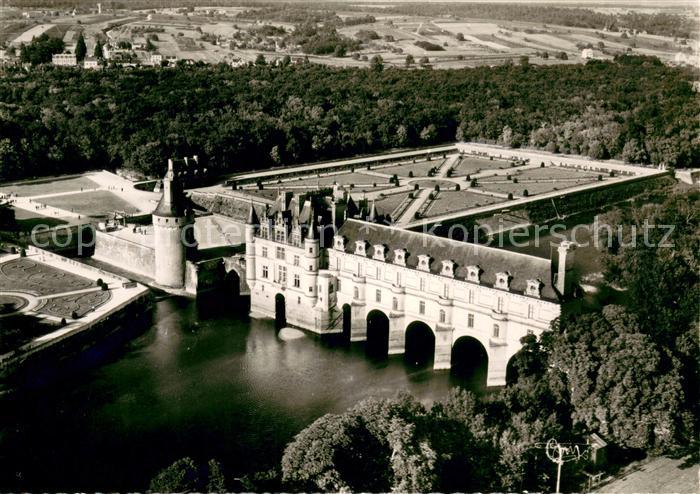 Chenonceaux Indre et Loire Vue aerienne Le Chateau et ses Jardins