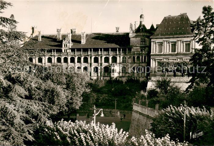 Blois 41 Le Chateau Facade Francois I vus du square Victor Hugo
