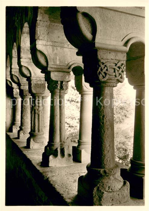 Wimpfen Hohenstaufische Kaiserpfalz Saeulen an der Neckarfront des Saalbaues