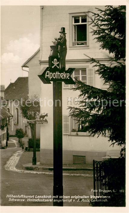Lenzkirch Originelle Wegweiser Holzschnitzerei