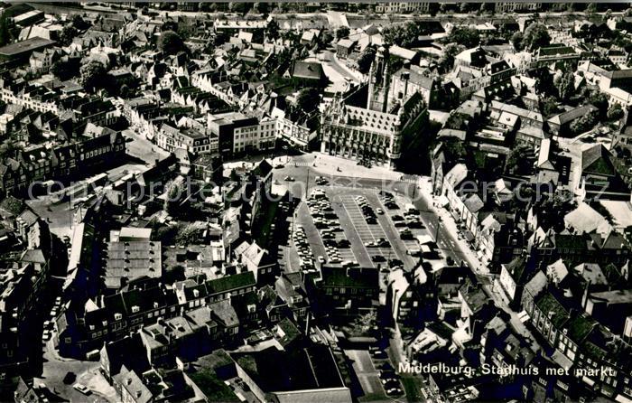 Middelburg-Zuid Stadhuis met markt Fliegeraufnahme