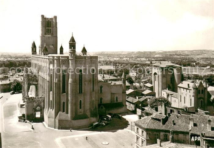 Albi Tarn Basilique Ste Cecile Palais Archiepiscopal Musee Toulouse Lautrec
