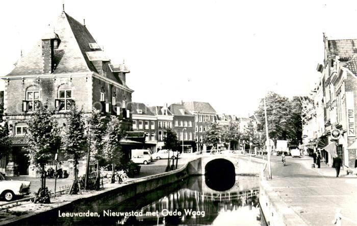 Leeuwarden Nieuwestad met Oude Waag