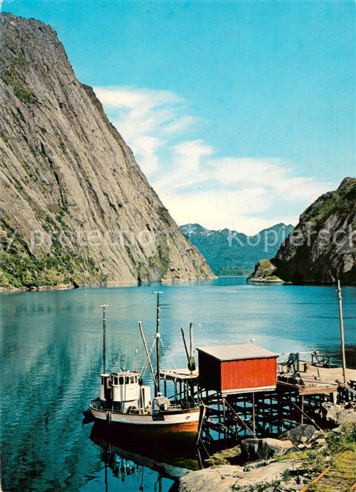 Trollfjord Bootsanleger Fjord Fischkutter Berge