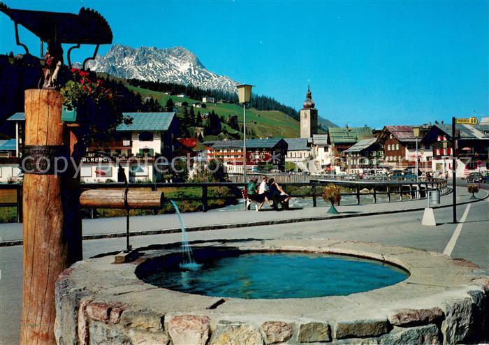 Lech Vorarlberg Ortsmotiv mit Blick gegen Karhorn Lechquellengebirge
