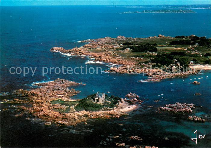 Ploumanach Le chateau de Costaeres les rochers et