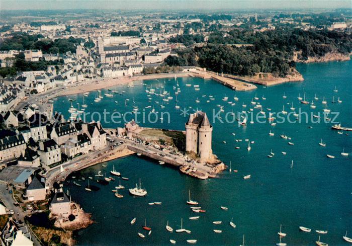 Saint-Servan Ille-et-Vilaine et Saint Malo Vue aerienne sur le port et la Ville