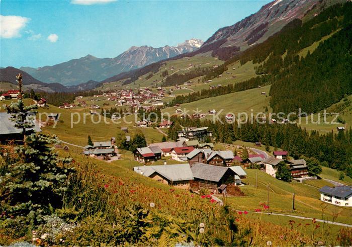 Hirschegg Kleinwalsertal Vorarlberg und Riezlern mit Rubihorn Nebelhorn und Fell
