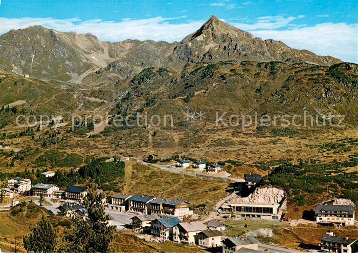 Obertauern Radstaedter Tauernpass mit Seekarspitze Neues Hallenbad