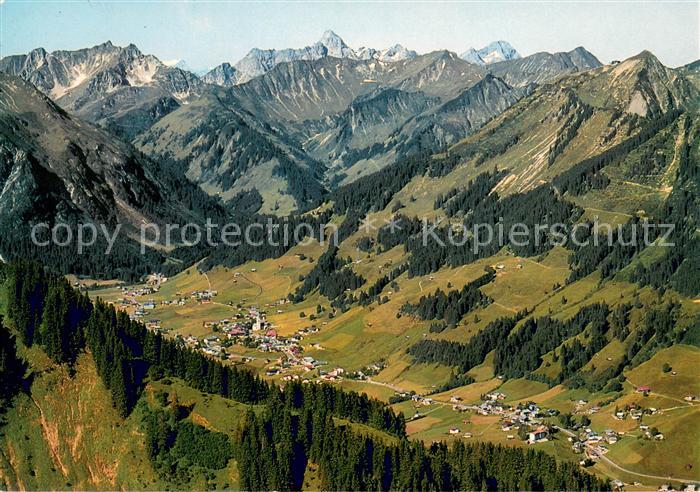 Mittelberg Kleinwalsertal Panorama mit Boedmen