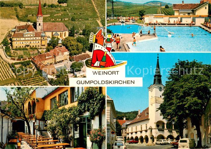 Gumpoldskirchen Niederoesterreich Kirche Schwimmbad Schwanenteich