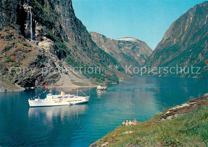 Sogn Naeroyfjord Dampfer Berge