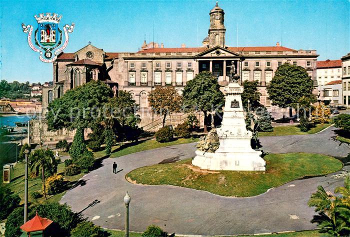 Porto Portugal Praca e Monumento ao Infante Dom Henrique Wappen Krone