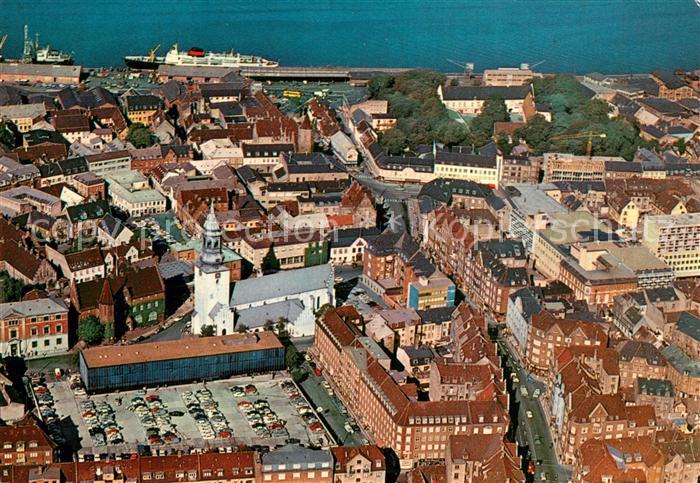 Aalborg Udsigt over Byen med Budolfi Kirke Fliegeraufnahme