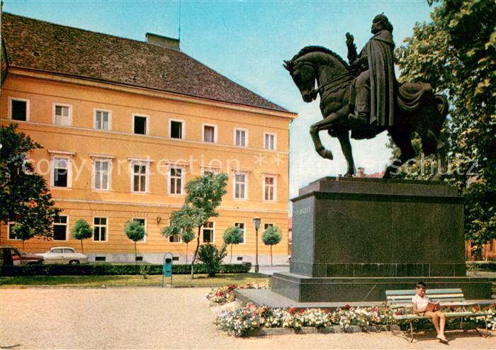 Szekesfehervar Istvan ter Istvan kiraly szobraval
